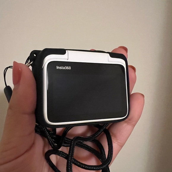 Camera - Picture 2 of 3